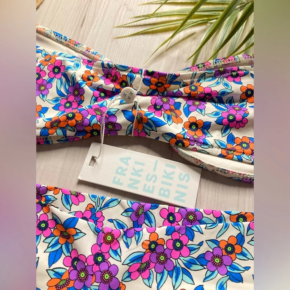 Frankie's Bikinis 👙 Floral Strapless Cinched Bandeau Top | High Rise Bottoms 🍍